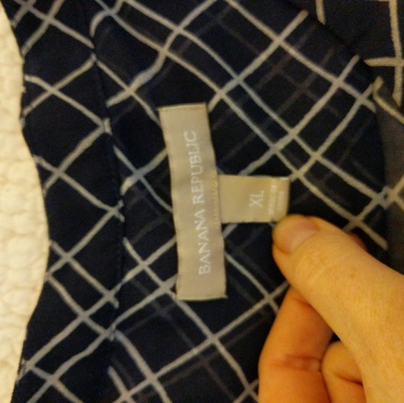 ♥️BR sheer navy+white blouse (XL)♥️ - Picture 8 of 8